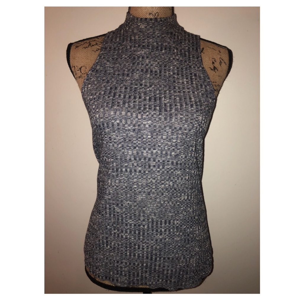 ❌SOLD❌Turtle Neck Blouse
